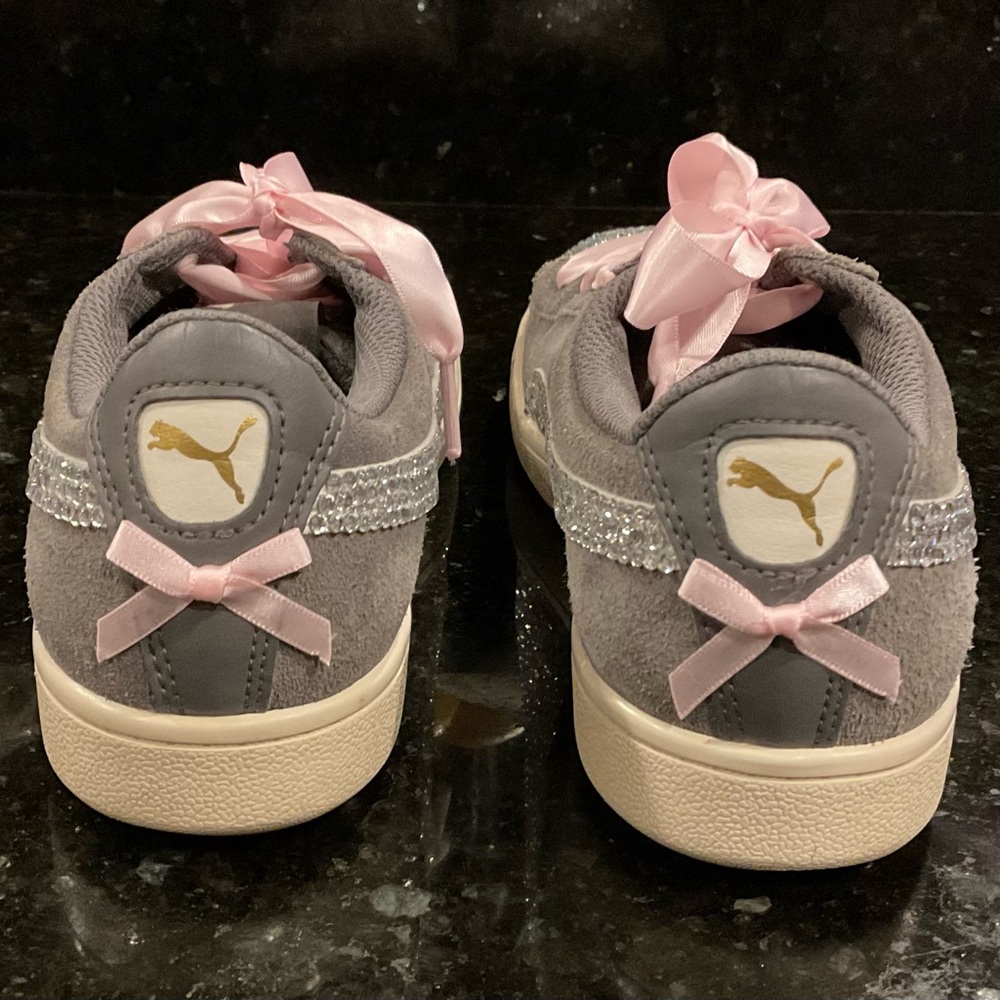 PUMA Classic Suede Trainers women’s Size 9 & SWAVORSKI stones, Pink satin laces - Picture 6 of 8